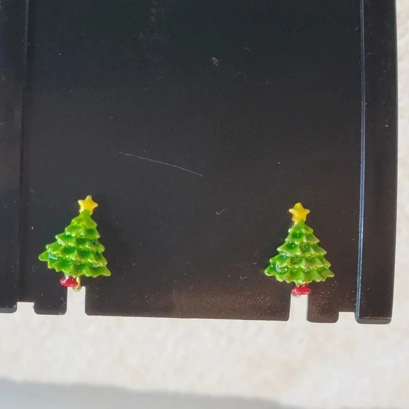 Vintage  Christmas Tree Clip-on Earrings - Picture 1 of 10